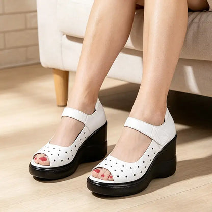 【35-40】Sandalias de moda con plataforma y suela de cuña, con aberturas y transpirables.